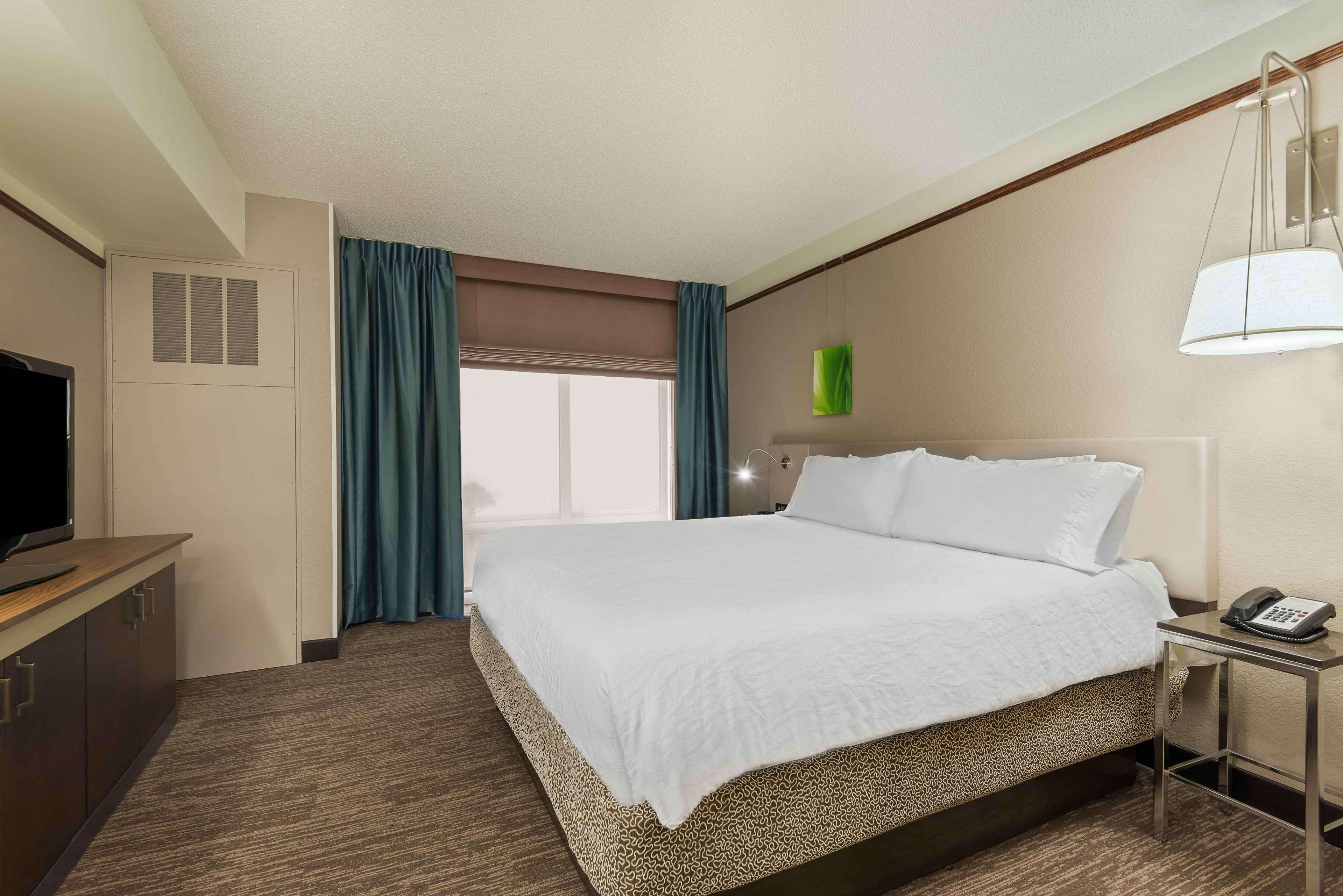 Hilton Garden Inn Wilmington Mayfaire Town Center Exterior photo