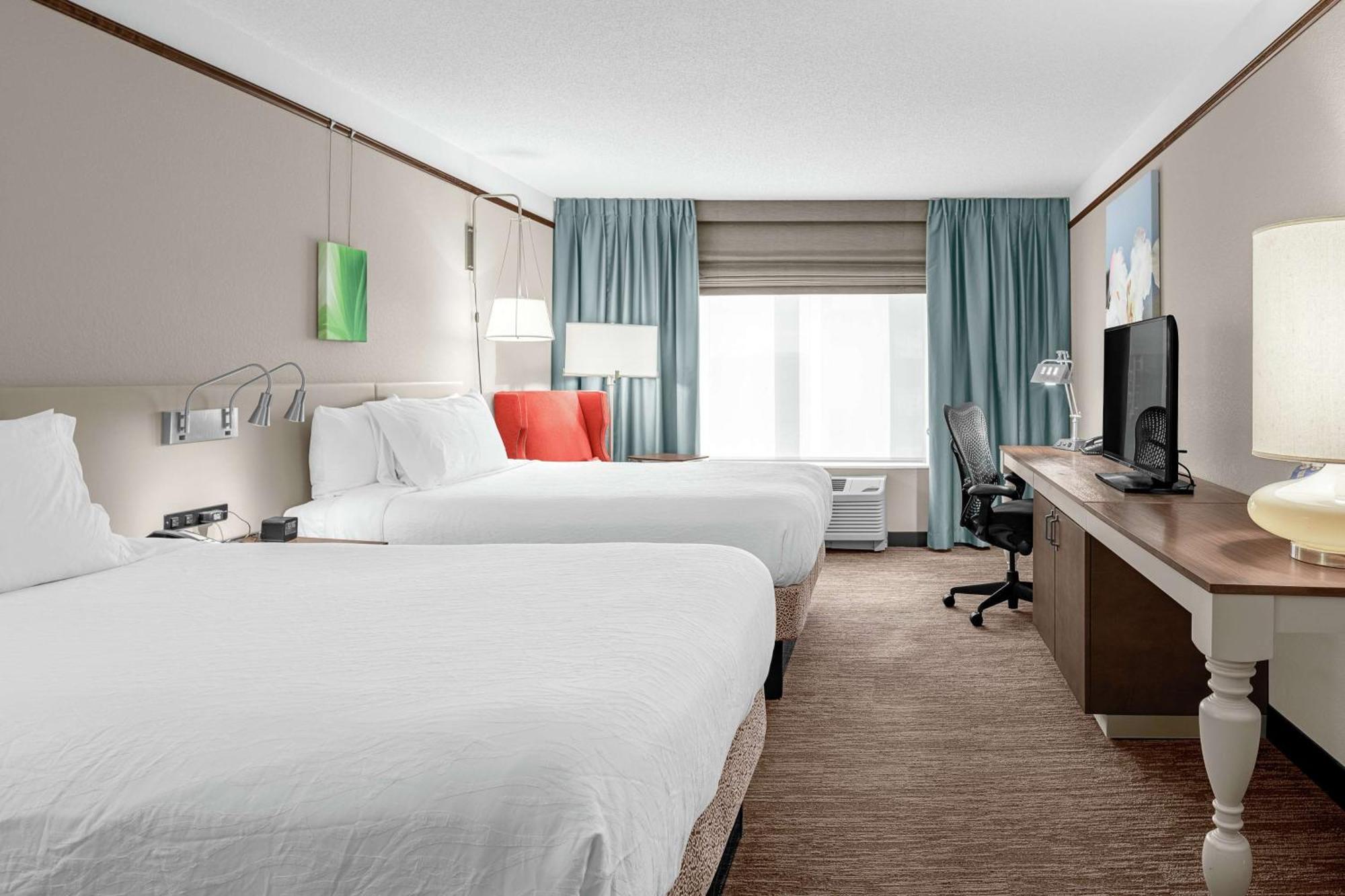 Hilton Garden Inn Wilmington Mayfaire Town Center Exterior photo