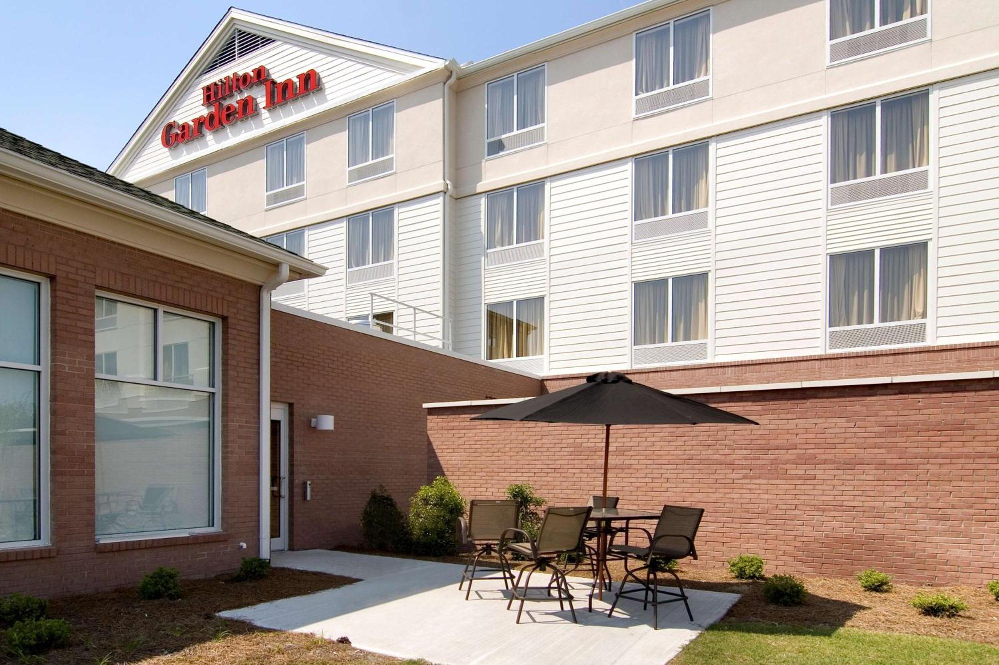 Hilton Garden Inn Wilmington Mayfaire Town Center Exterior photo